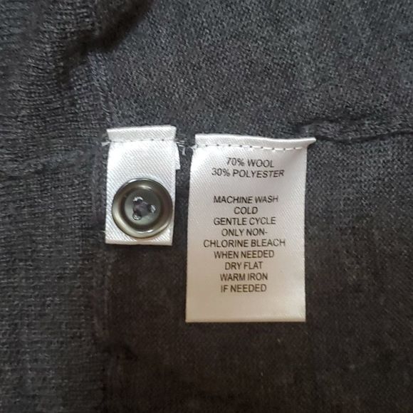 LOFT L/S Grey Gathered V Neck Pearl Button Cardi - Picture 10 of 10